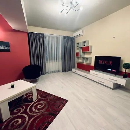 2 Urban Retreat Unirii Near Center Apartment *